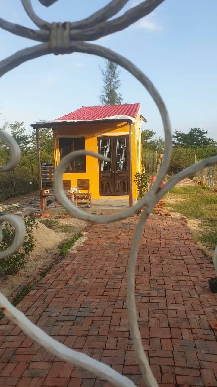 Nhà cấp 4 cho thuê Đường Dũng Sĩ Điện Ngọc 200m² giá 5 triệu - Gần biển, sân vườn rộng rãi!