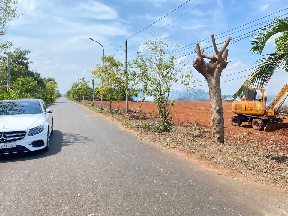 Đất nền 750m² mặt tiền đường nhựa liên xã Quảng Thành - Giá chỉ từ 1.2 tỷ!