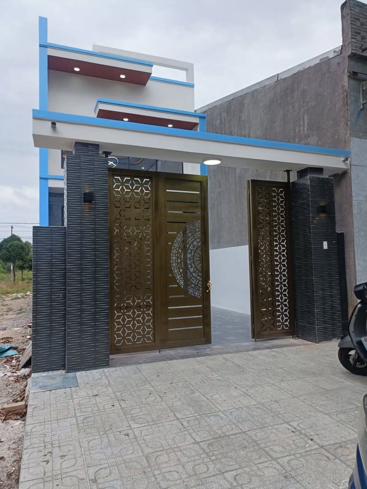 Nhà gác lửng Bến Cát 150m² giá 2.6 tỷ - Hướng Bắc, tặng nội thất!