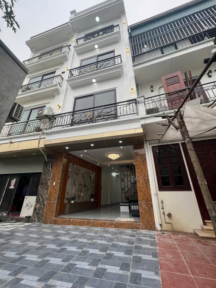 Nhà 4 tầng Vạn Phúc, Thanh Trì 44.6m² giá 6 tỷ - Ô tô vào tận nhà!