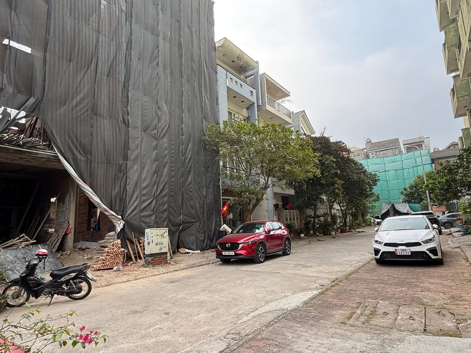 Nhà phân lô Phường Phúc Đồng 500m² giá 21 tỷ - Tiện ích đầy đủ, sẵn sàng ở ngay!