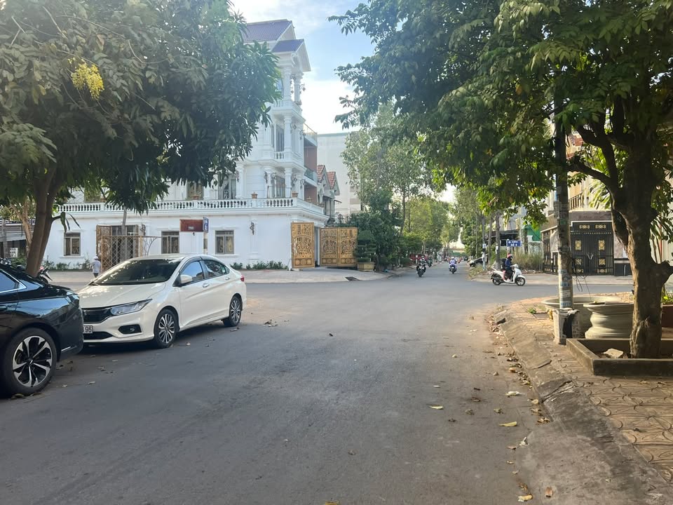 Đất nền Khu Hồng Phát Cần Thơ 101,5m² giá 5,2 tỷ - Cơ hội đầu tư hấp dẫn!