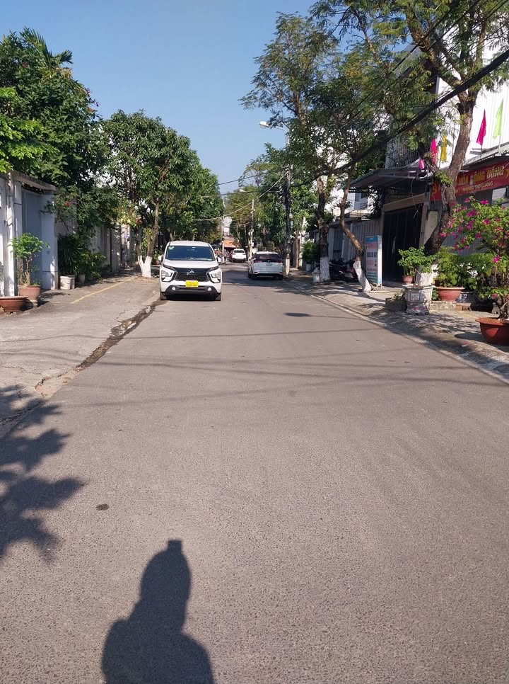 Đất nền gần biển Sơn Trà 100m² giá 7 tỷ - Vị trí đẹp, cơ hội đầu tư hiếm có!