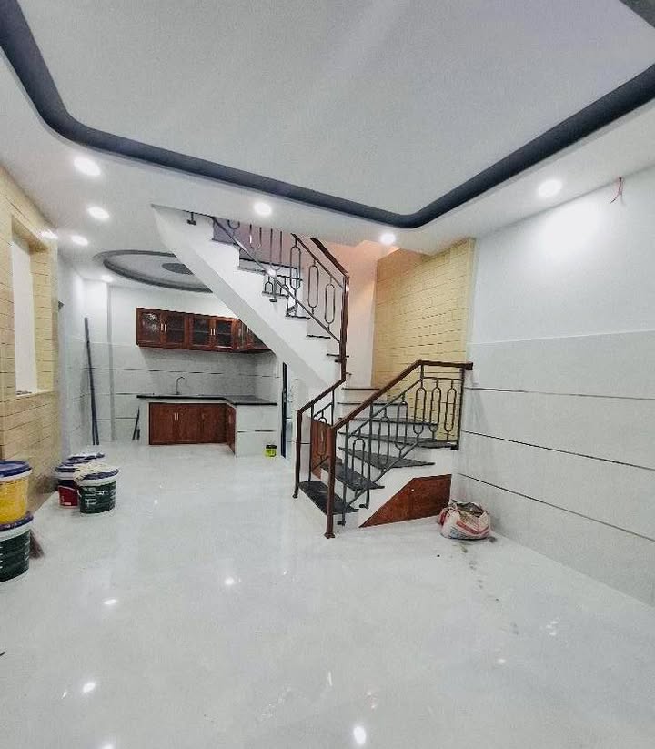 Nhà riêng Đường Hoà Bình, Quận 11, 32m² giá 2.8 tỷ - Chính chủ bán gấp!