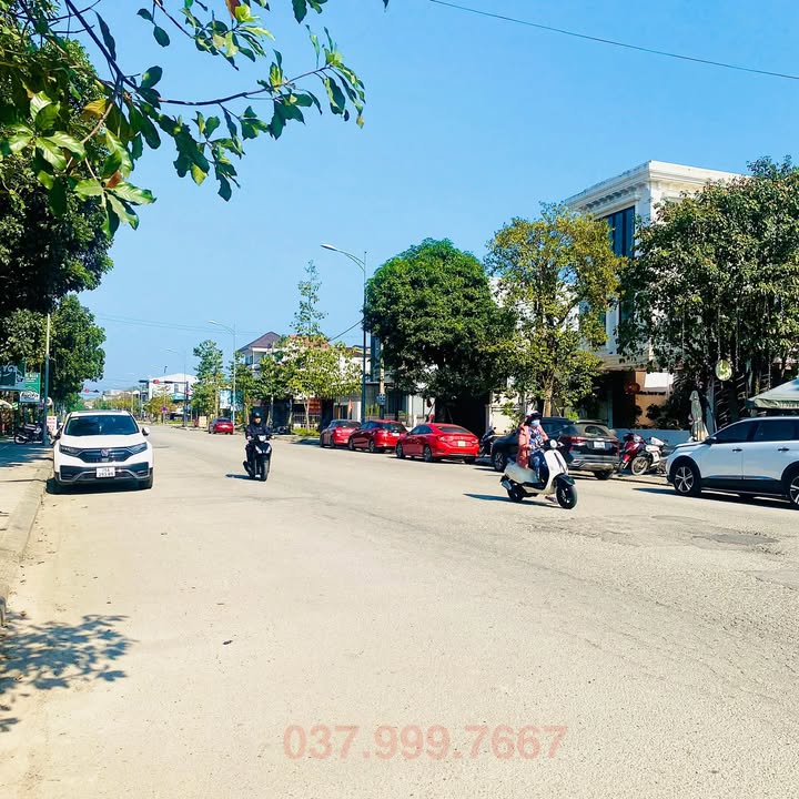 Đất lô góc 2 mặt tiền đường Đồng Khởi Bàu Vá 60m² giá 4.x tỷ - Kinh doanh sầm uất!