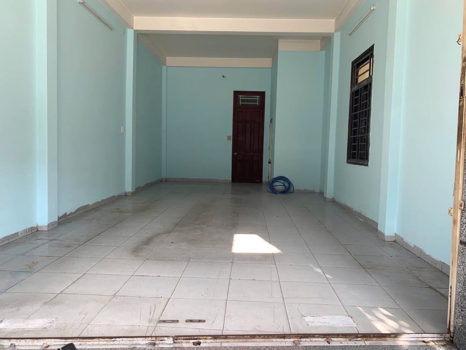 Cho thuê mặt bằng mặt tiền đường 2/4, Nha Trang 50m² - Kinh doanh mọi ngành nghề