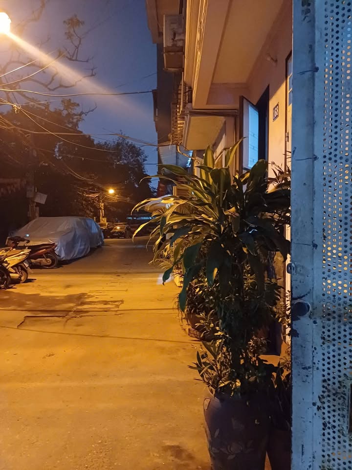 Nhà cho thuê 40m² tại Nguyễn Xiển, quận Thanh Xuân - Giá chỉ 9 triệu/tháng!