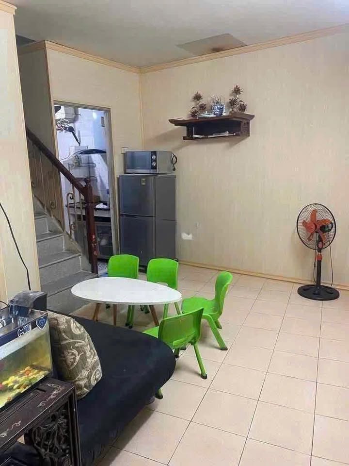 Nhà 2 tầng cho thuê tại ngõ 311 Thanh Nhàn, quận Hai Bà Trưng, 30m² - Full nội thất, giá chỉ 7 triệu!