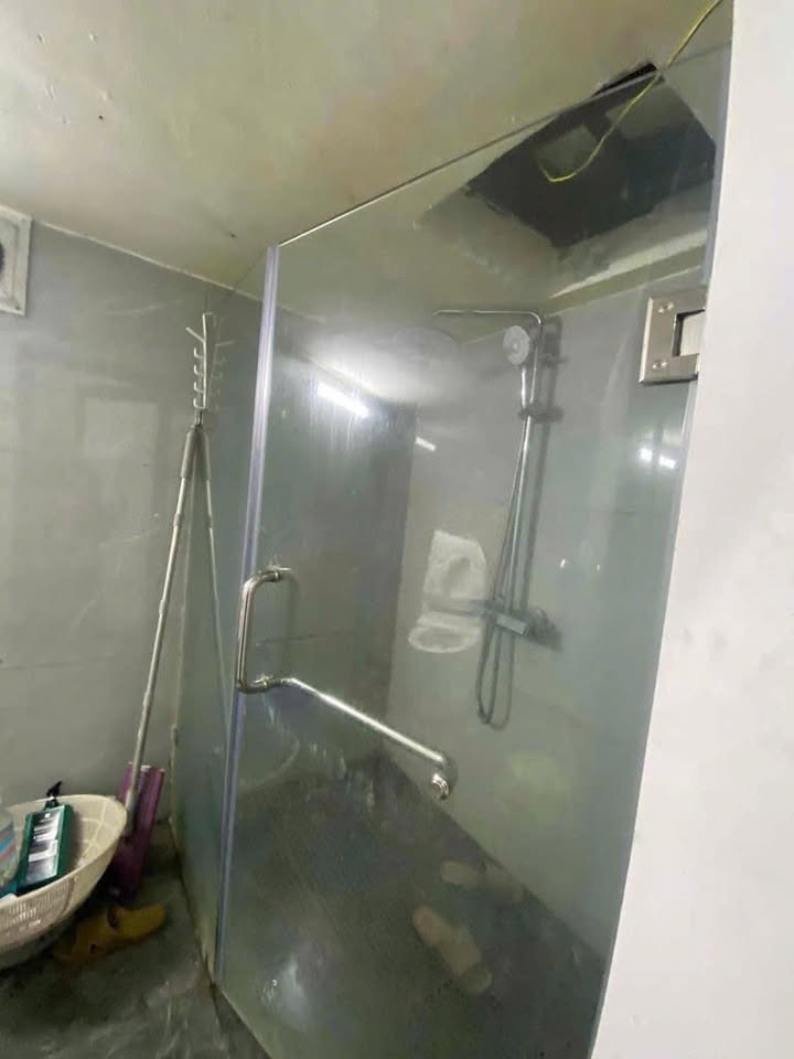 Nhà thuê tầng 1 Khu tập thể Cơ khí 75m² giá 8 triệu - Full nội thất, chỉ việc vào ở!