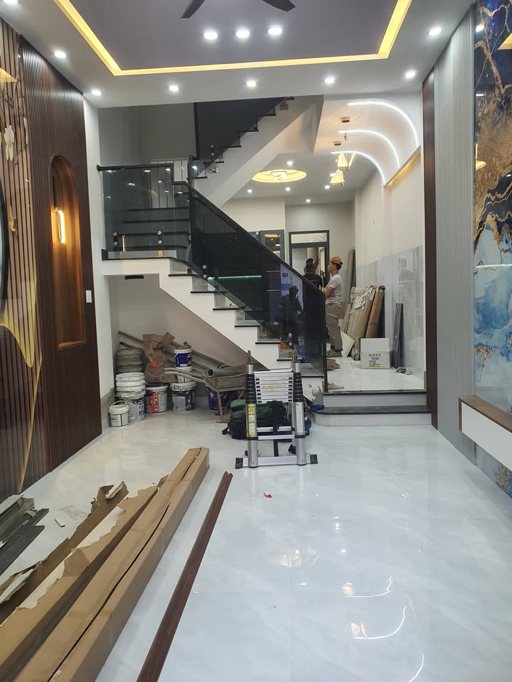 Nhà 3 Tầng Khu Chợ Đầm Quy Nhơn 68m² giá 6 tỷ - Tiện ích gần bờ hồ sinh thái!