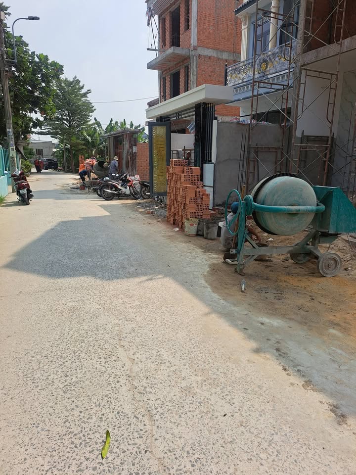 Nhà bán mới trong hình tại Đông Thạnh, Hóc Môn 95m² giá 5.6 tỷ - Sẵn sàng vào ở!