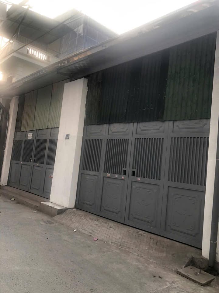 Cho thuê kho Thịnh Liệt, Hoàng Mai 200m² giá 14 triệu - Phù hợp kinh doanh ngay!