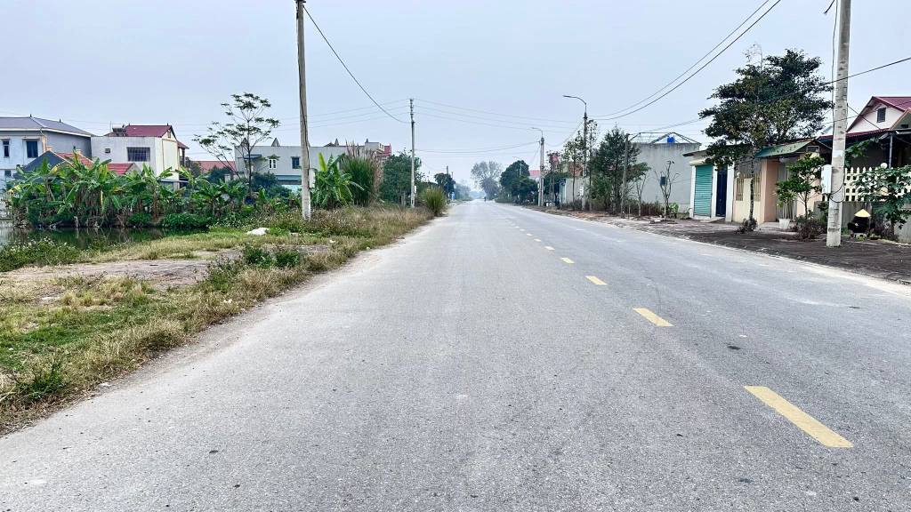 Đất nền mặt tiền 200m² xã Đông Yên giá chỉ 1.5 tỷ - Cơ hội đầu tư hiếm có!