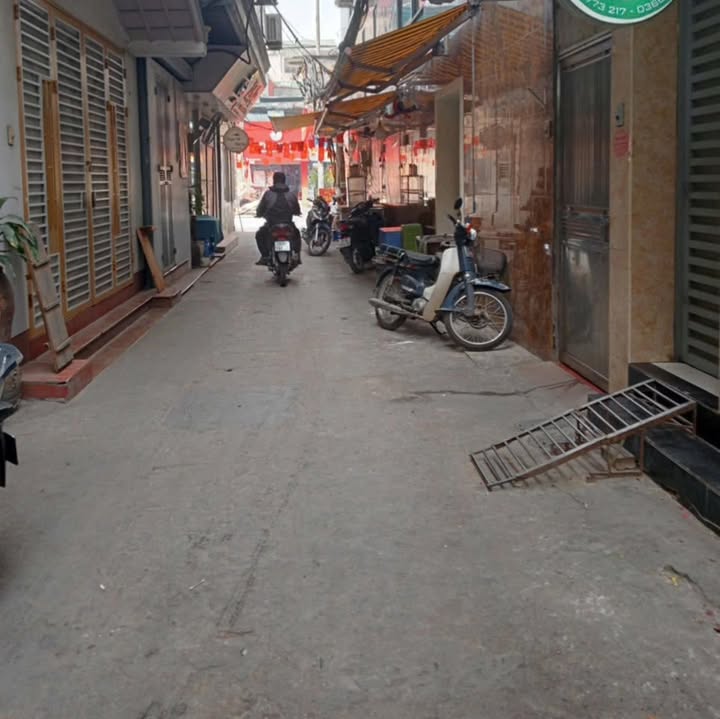 Đất nền Bạch Mai 49m² giá 13 tỷ - Cơ hội đầu tư hiếm có!