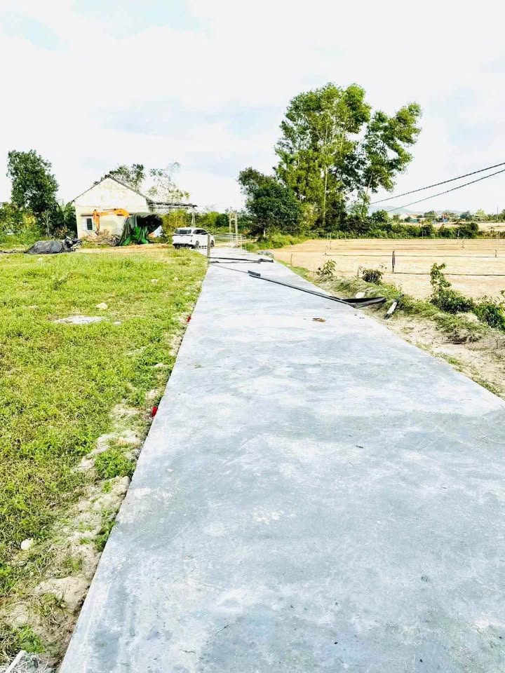 Đất Hòa Minh, Tuy Phong 240m² - Đầu tư sinh lời ngay!