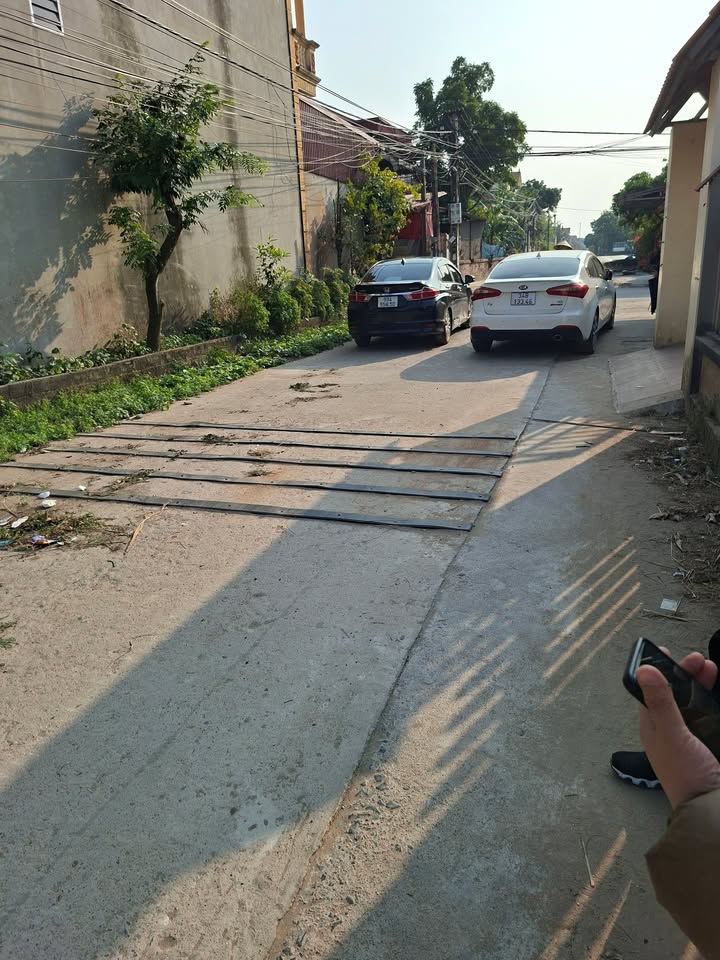 Đất nền Lương Tài 85m² giá 2 tỷ - Kinh doanh sầm uất ngay trục chính!