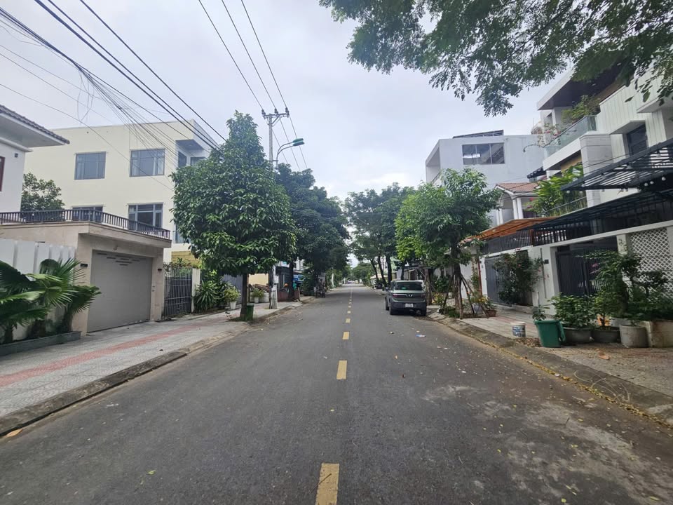 Bán đất Trung Lương 17, Phường Hòa Xuân, 100m² giá 7 tỷ - Đối diện biệt thự sang trọng!