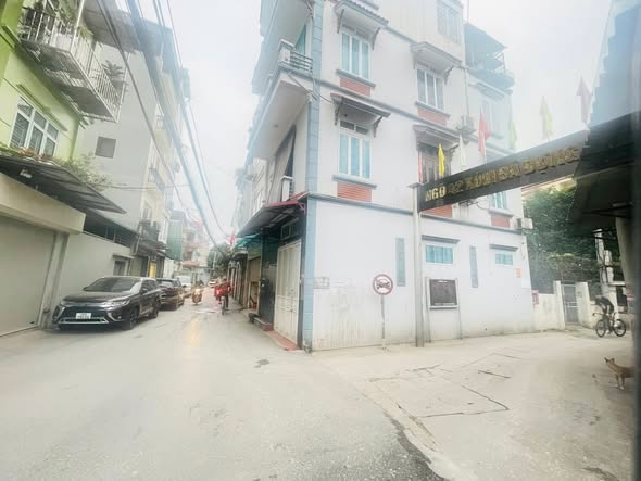 Nhà 5 tầng Phan Đình Giót 38.1m² giá 10 tỷ - Lô góc, ô tô đỗ cửa!