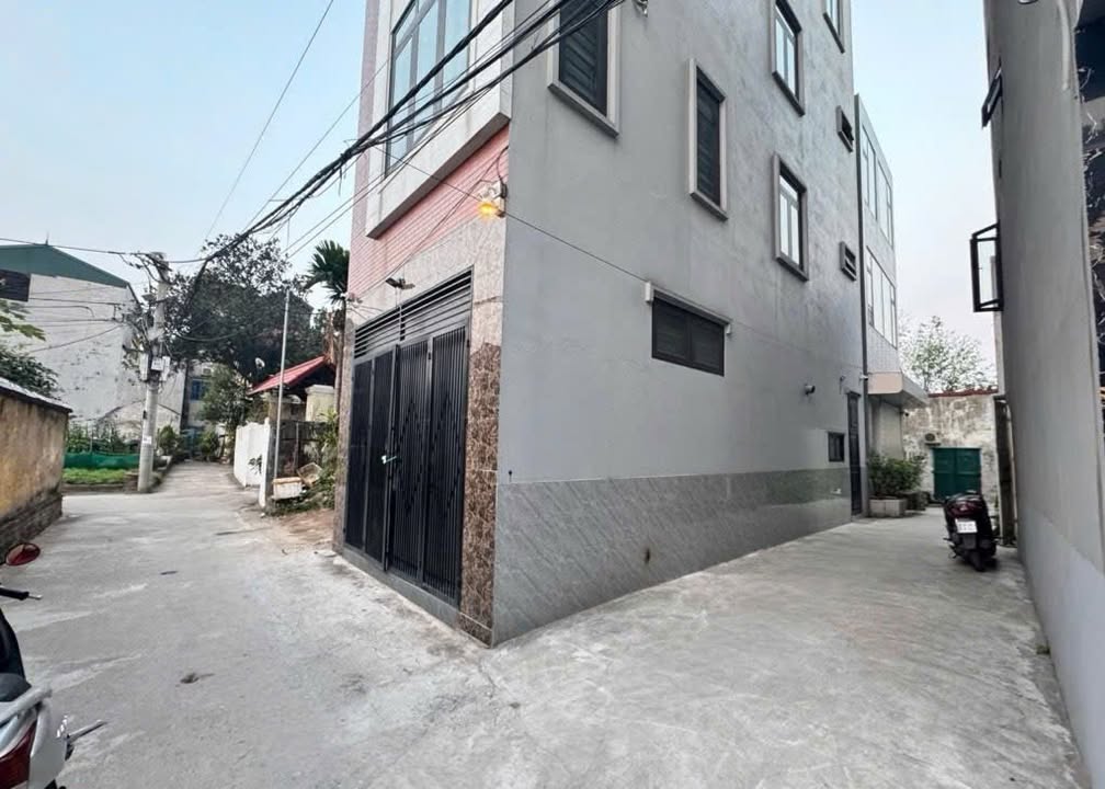 Đất nền Ỷ Lan Gia Lâm 40m² giá 3.7 tỷ - Vị trí vàng phong thủy!