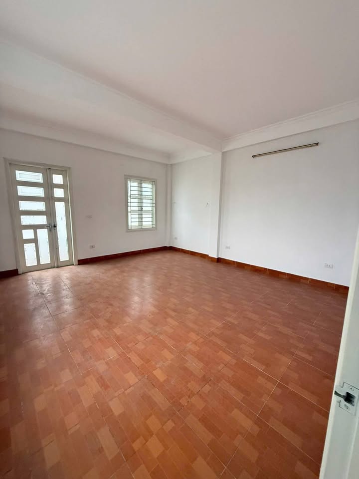 Nhà 4 tầng Phú Viên, Long Biên 62m² giá 7.8 tỷ - Sổ đỏ chính chủ!