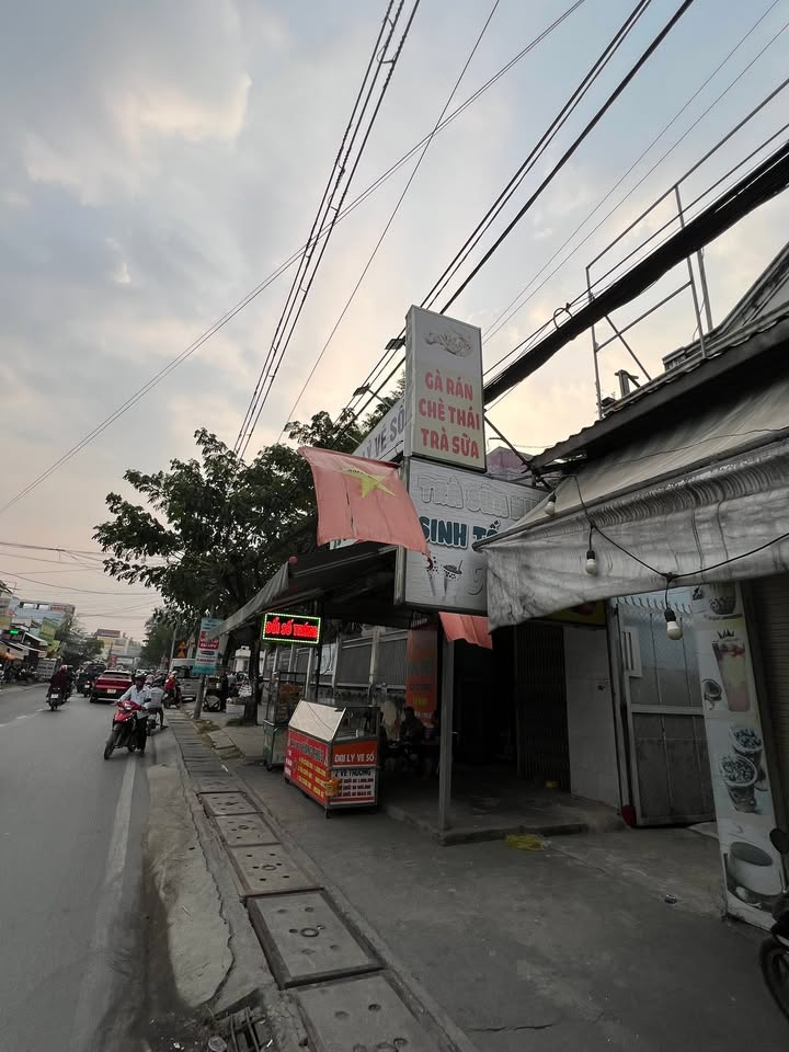 Nhà mặt tiền Tô Ngọc Vân, Quận 12, 128m² giá 11 tỷ - Kinh doanh tuyệt vời!