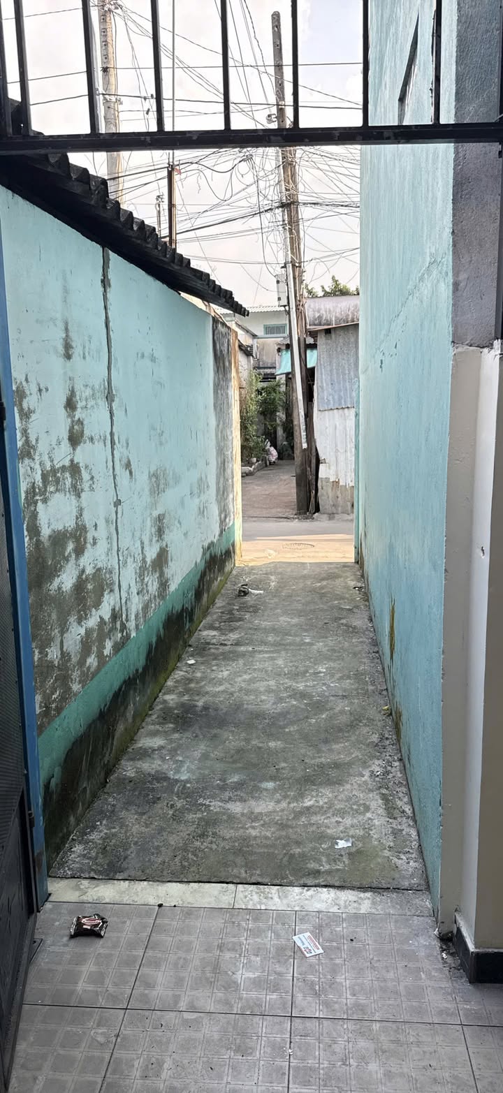 Nhà cấp 4 tại Lái Thiêu, 41m² giá chỉ 1.75 tỷ - Đường lớn chỉ 5m!