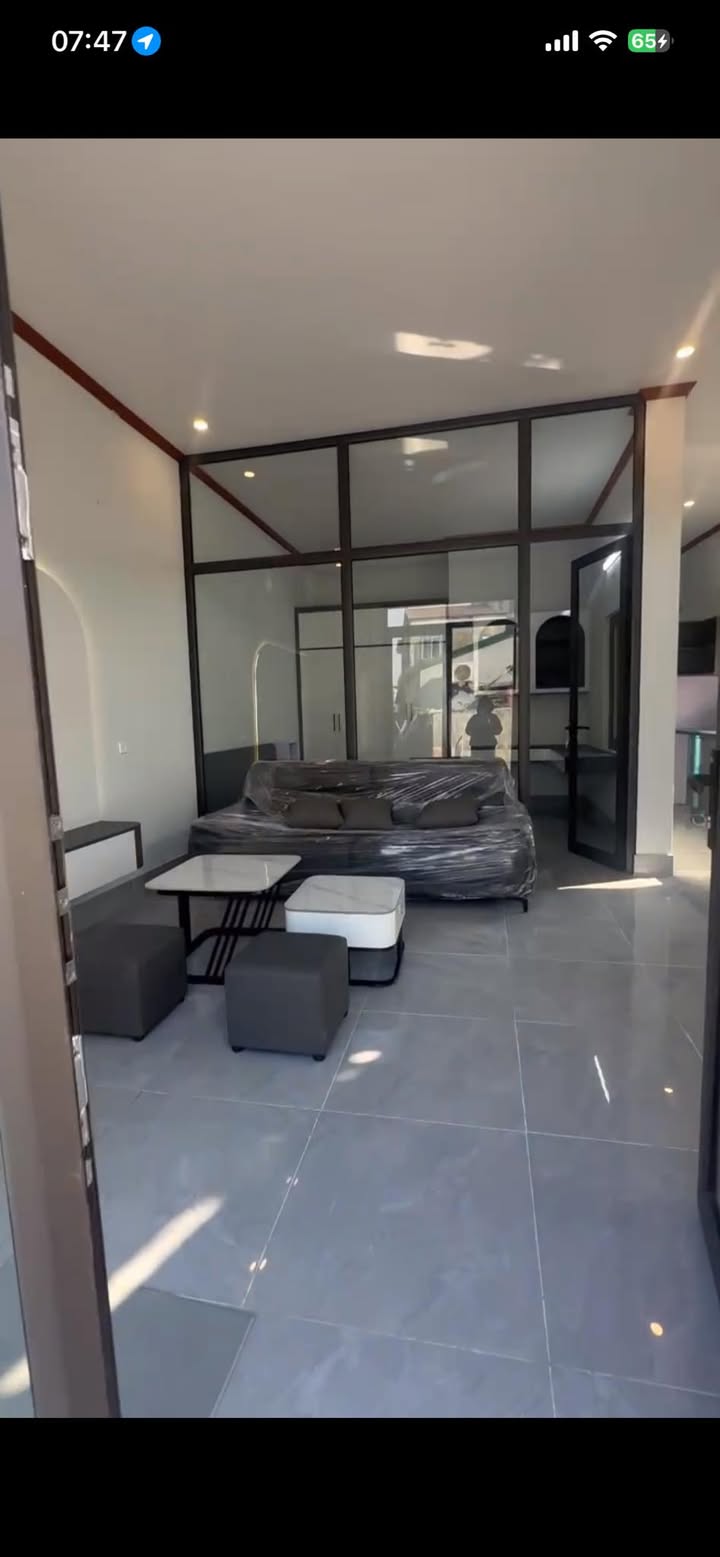 Nhà đẹp C4 Hưng Đông 52.5m² giá 2.3 tỷ - Full nội thất, ô tô vào thoải mái!