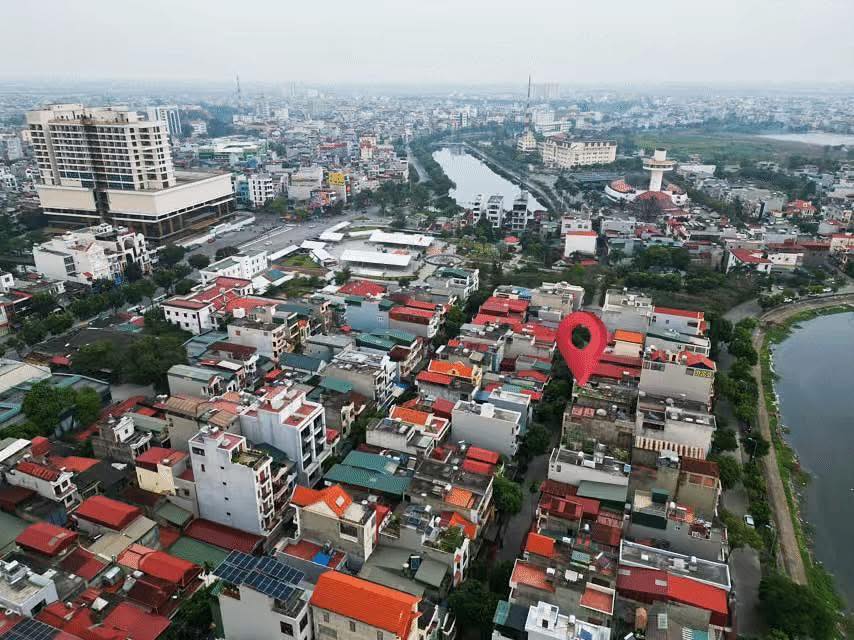 Bán đất tặng nhà cấp 4 tại phố Lý Công Uẩn, 79.5m² giá 4.5 tỷ - Vị trí đắc địa trung tâm!