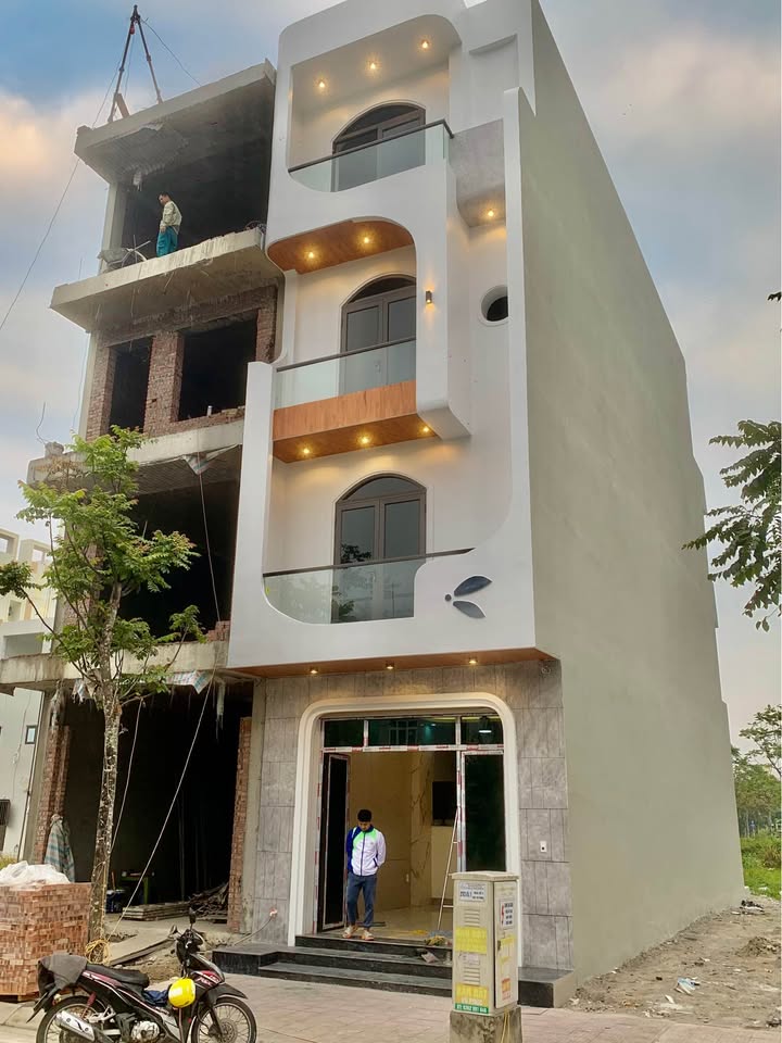 Nhà 4 tầng khu C Vũ Phúc, Thái Bình 76m² giá 5.7 tỷ - Sẵn sàng vào ở!