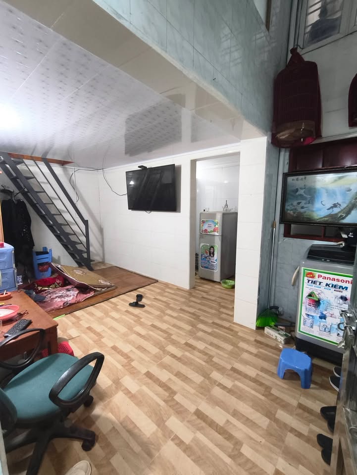 Nhà riêng 229 Ngõ Than, 23m² giá chỉ 700 triệu - Sẵn sàng ở ngay!