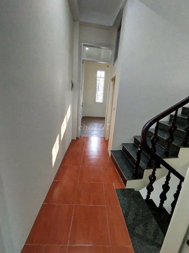 Cho thuê nhà ngõ 567 Đường Thụy Phương, Quận Bắc Từ Liêm, 40m² - Không gian sống lý tưởng!