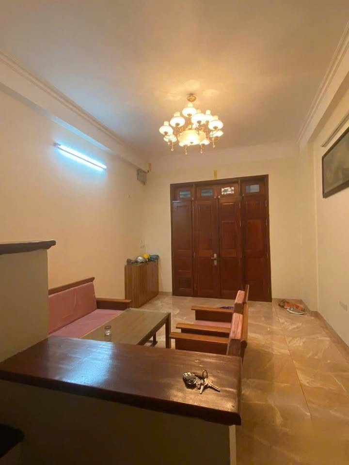 Nhà cho thuê tại Ngõ 46 Phố Nhân Hòa, Thanh Xuân 60m² giá 20 triệu - Nội thất cơ bản đầy đủ!