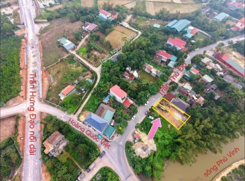 Nhà mặt tiền Trần Thủ Độ, Đồng Hới 264m² giá 2 tỷ - Vị trí kinh doanh đắc địa!