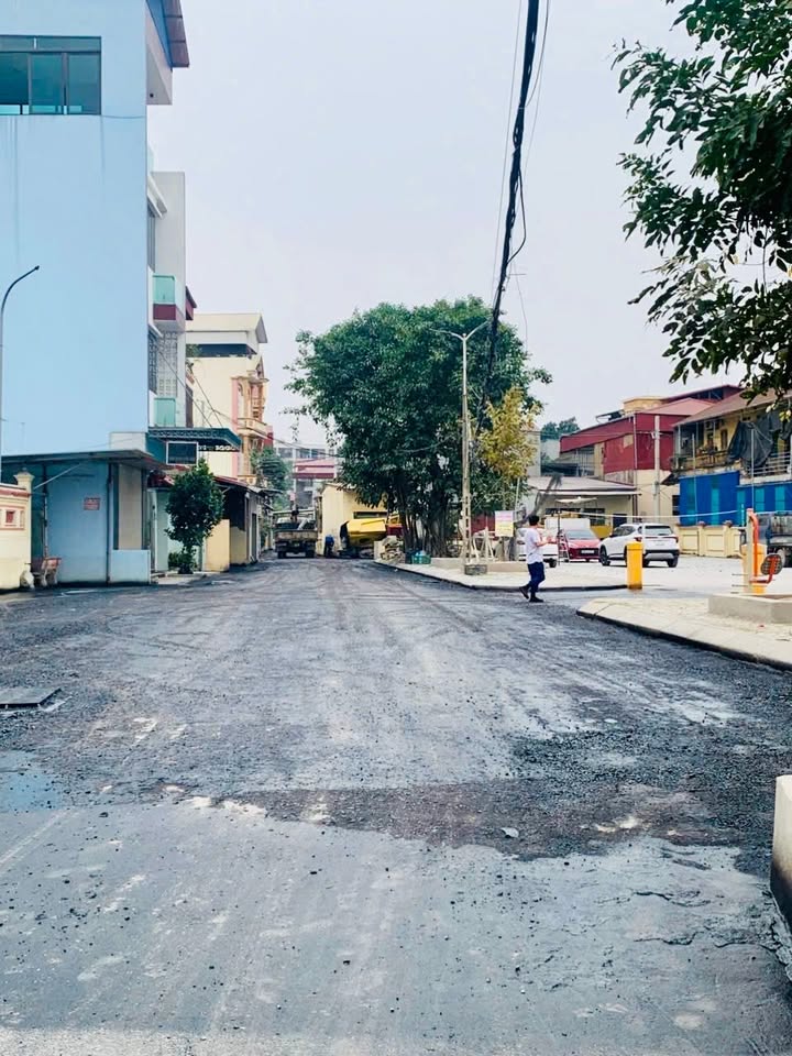 Đất nền Giai Phạm - Yên Mỹ 60,5m² giá 1 tỷ - Sổ đỏ chính chủ, đường ô tô vào tận nơi!