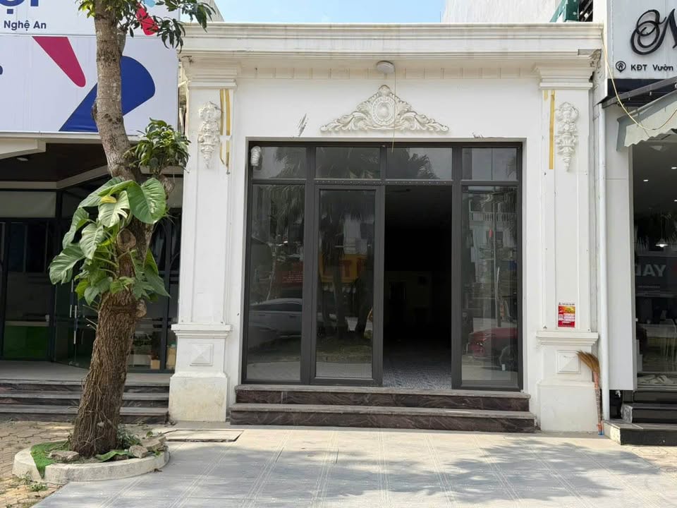 Bán nhà mặt đường Quốc lộ 15, huyện Đô Lương 100m² - Kinh doanh sầm uất!