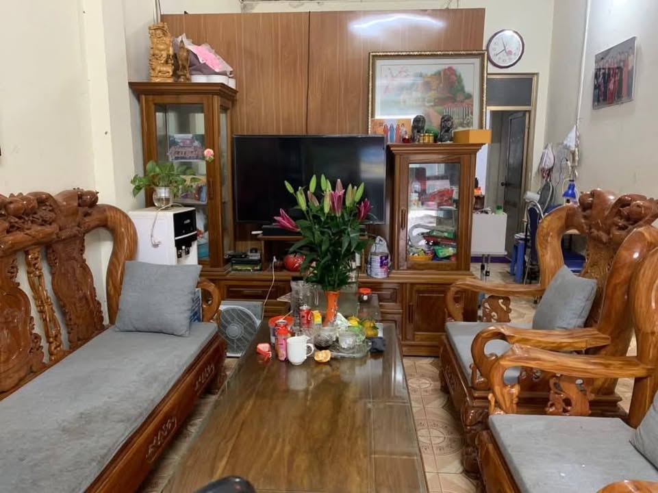 Nhà cấp 4 đường Cao Thắng, Yên Bái 60m² giá 2 tỷ - Thương lượng linh hoạt!