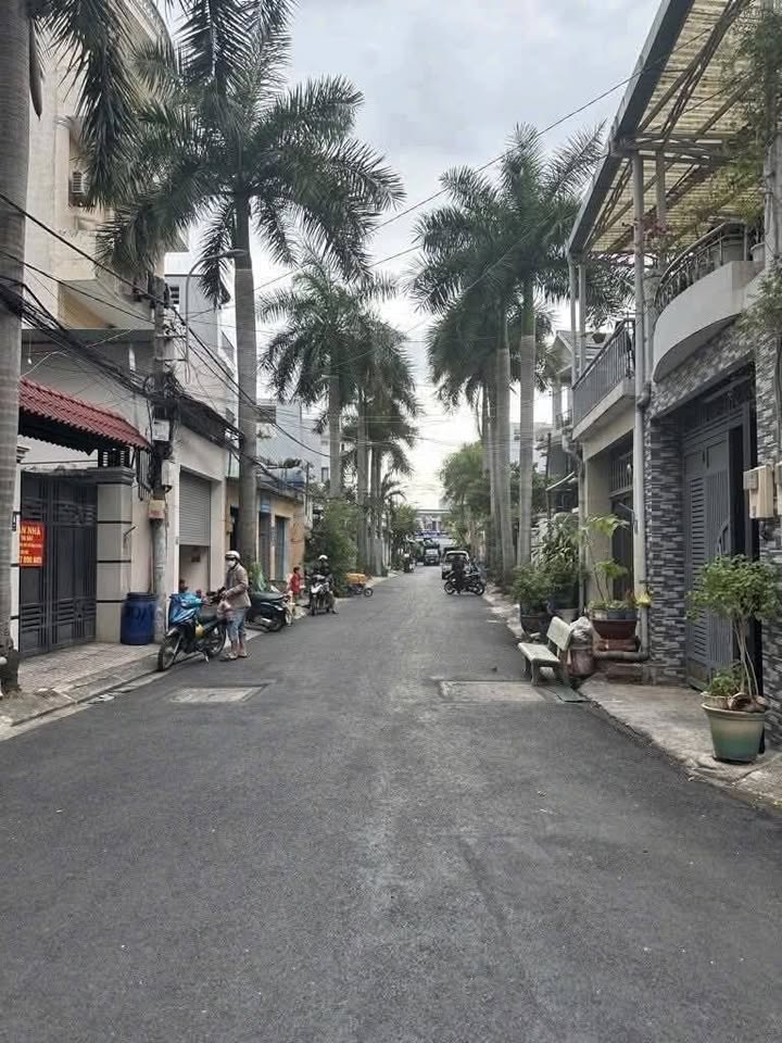 Dãy trọ 8 phòng Phước Long B, TP Thủ Đức 151m² giá 10.5 tỷ - Đầu tư sinh lời ngay!