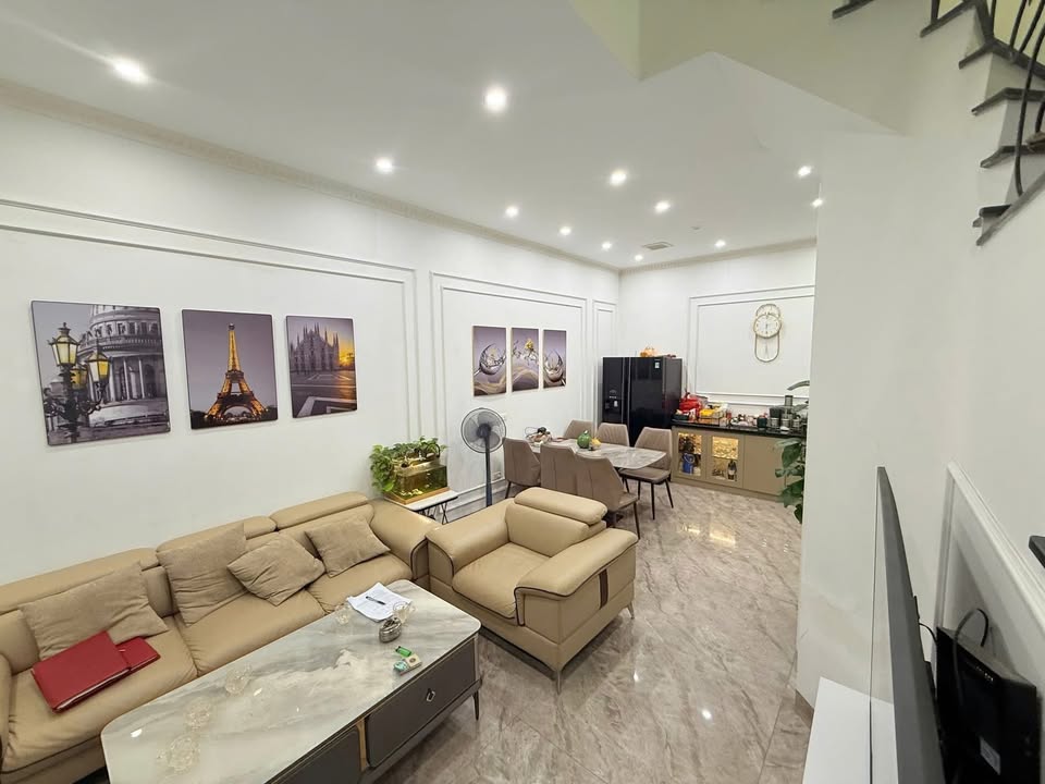 Nhà riêng phố Lê Thanh Nghị, 45m² giá 8 tỷ - Sẵn sàng ở luôn!