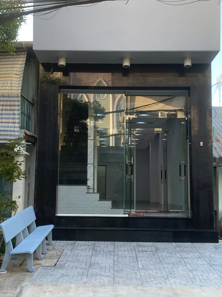 Nhà mặt tiền Phường 2, Bạc Liêu 64m² - Nhà mới, tiện nghi đầy đủ, kinh doanh tốt!