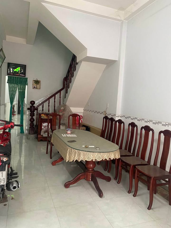 Nhà 1 trệt 1 lầu Cử Trị, Châu Đốc 77m² giá 2.38 tỷ - Sổ hồng chính chủ!