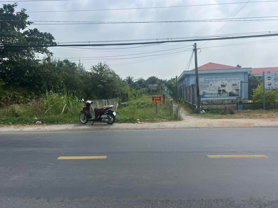 Đất mặt tiền DT871 Tân Đông 215m² giá 1.8 tỷ - Cơ hội đầu tư tuyệt vời!