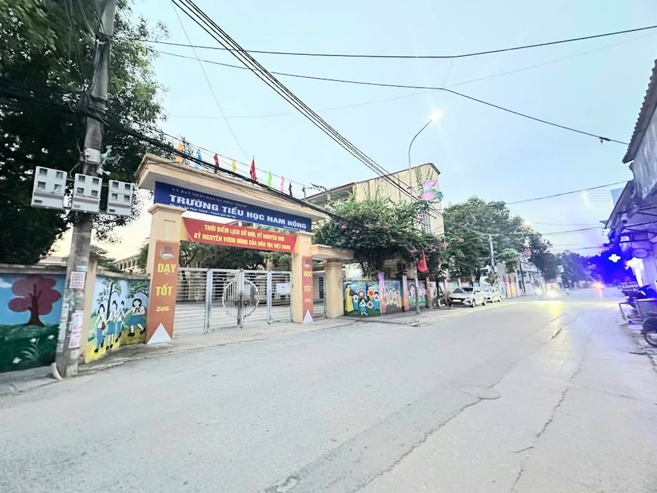 FrontHouse Nam Hồng Đông Anh 85m² giá 3 tỷ - Kinh doanh thuận lợi chỉ 3 bước ra chợ!