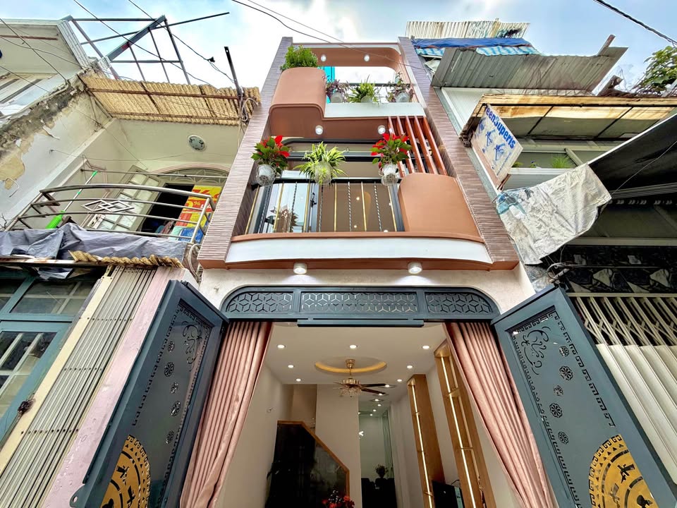 Nhà đẹp hẻm xe hơi Bình Thạnh 30m² giá 5.68 tỷ - Sân thượng chill lý tưởng!