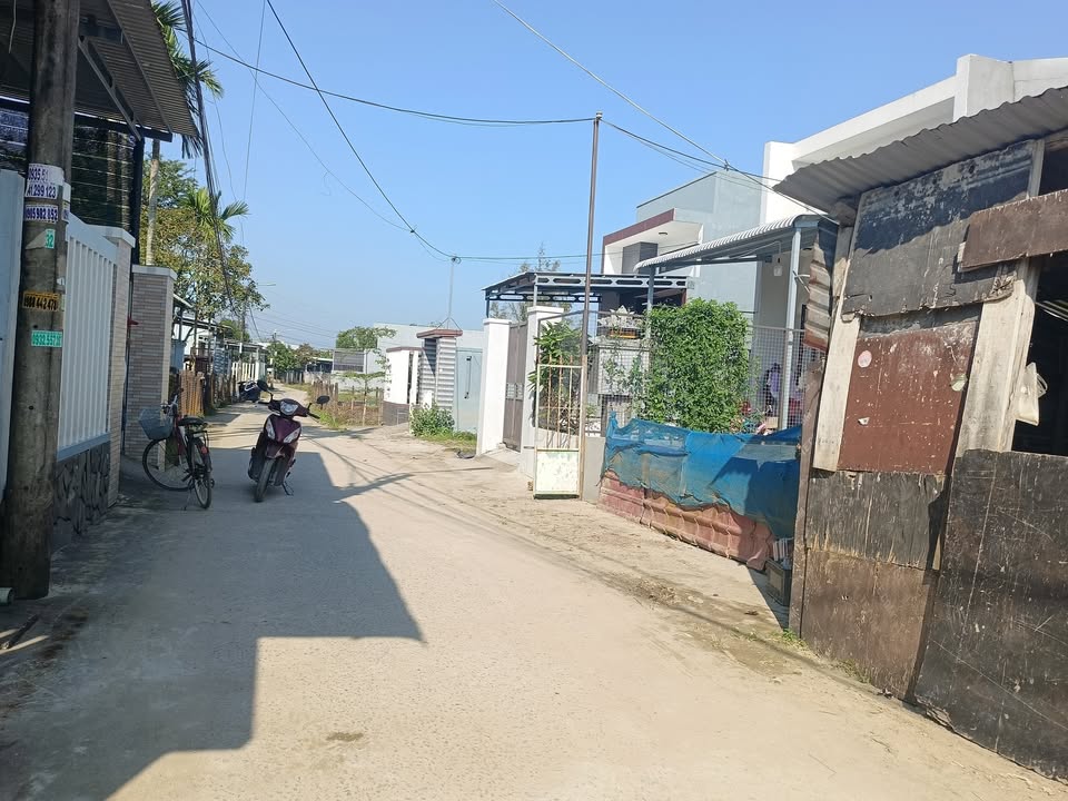 Đất nền thôn Lệ Sơn Nam 153m² giá 1.85 tỷ - Sổ hồng chính chủ, thuận tiện đầu tư!