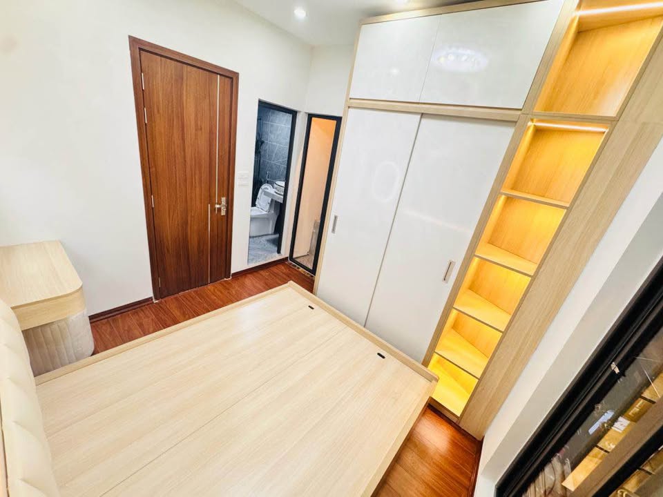 Căn hộ góc tầng 2 Times City 31m² giá 3 tỷ - Sổ đỏ chính chủ!