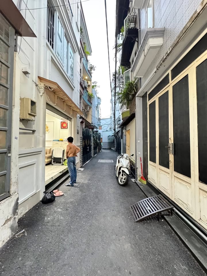 Nhà 3 lầu hẻm 1/ Phan Xích Long, Quận Phú Nhuận 21m² giá 5 tỷ - An ninh, yên tĩnh!