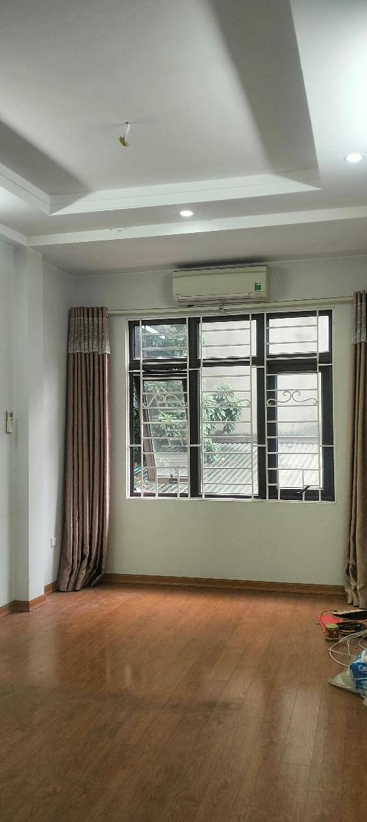 Nhà đẹp quận Hoàng Mai 42m² giá 8 tỷ - Mặt ngõ thông, ở ngay!