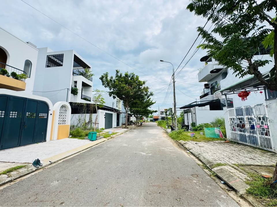 Đất nền Khu Bá Tùng, Đà Nẵng 100m² giá 4.1 tỷ - Vị trí đẹp, tiềm năng đầu tư!
