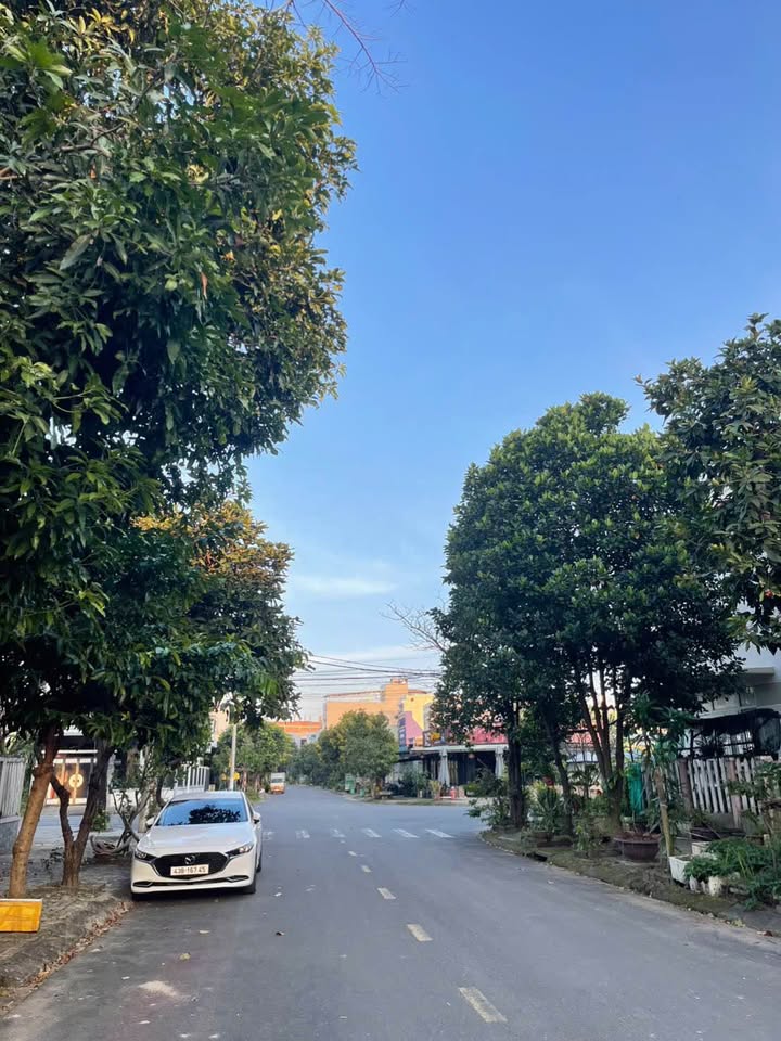 Bán nhà mặt tiền Nam Việt Á, Đà Nẵng 90m² giá 8 tỷ - Nhà mới vào ở ngay!