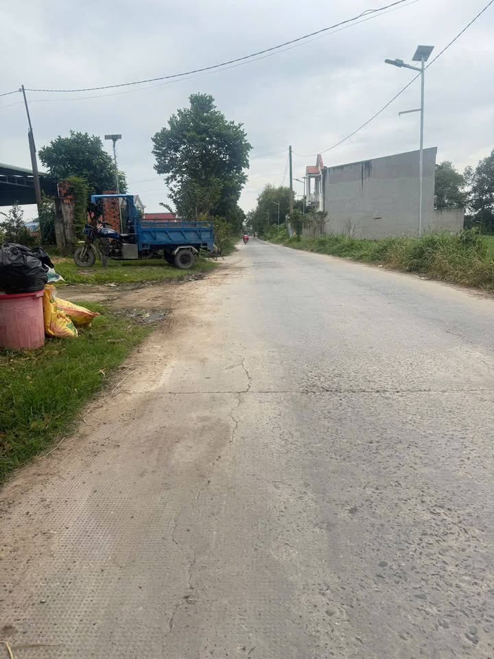 Đất nền 450m² mặt tiền chợ Gà, Tây Ninh - Sổ riêng, giá 2.65 tỷ